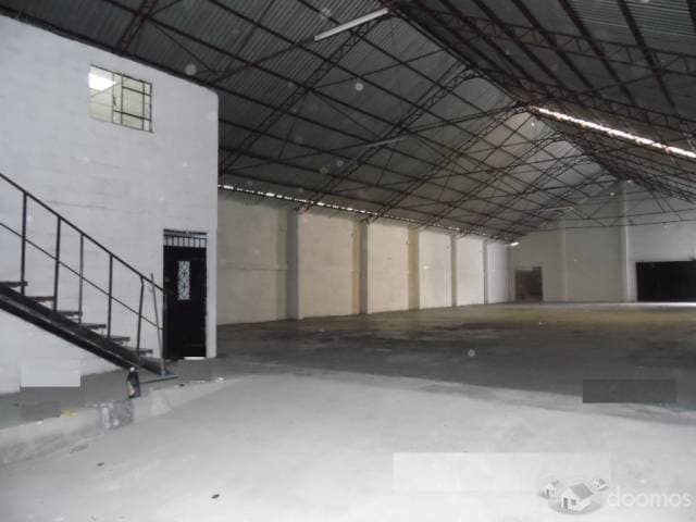 ALQUILO BODEGA VILLA NUEVA 740MTS EXCELENTE PRECIO, FACIL ACCESO Y TOTAL SEGURIDAD - 1