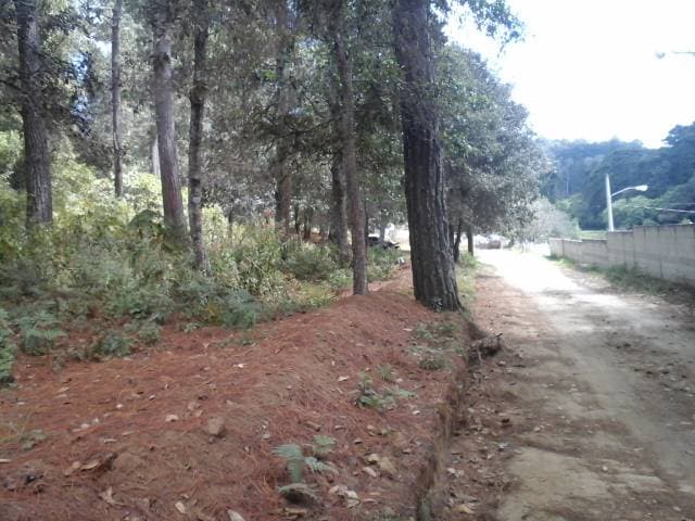 Bonito terreno 10 x 28 sector exclusivo a Santiago Sacatepequez - 1