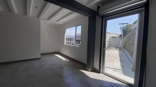 Oficinas en Renta El Naranjo adentro de bodega, 65 Mts2 - 1