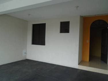 Casa en Renta San Cristóbal adentro de colonia privada - 1