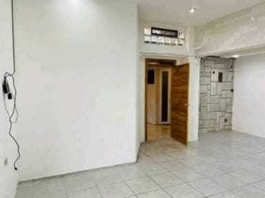 Local comercial a orilla de calle - 1