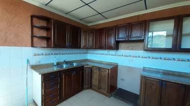 HERMOSO APARTAMENTO EN RENTA Z. 11 MARISCAL 2 HAB.. y 1 PARQUEO, RENTA, Q3,000 INF. LUCY BARRAZA 55359756 - 1