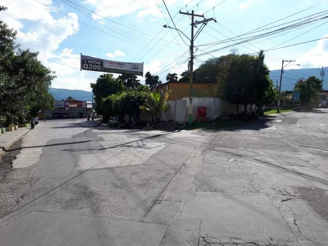 PROPIEDAD EN RENTA EN LA ENTRADA DE AMATITLAN - 1