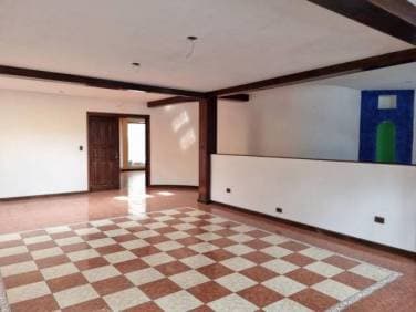 Casa Grande en Venta San Cristóbal - 1