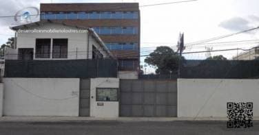 EDIFICIO EN RENTA ZONA 10, SOBRE CALZADA PRINCIPAL - 1