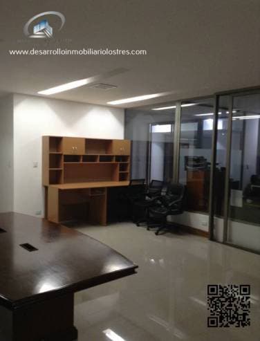 EDIFICIO EN VENTA A POCOS METROS DE AVENIDA LAS AMERICAS ZONA 14 - 1
