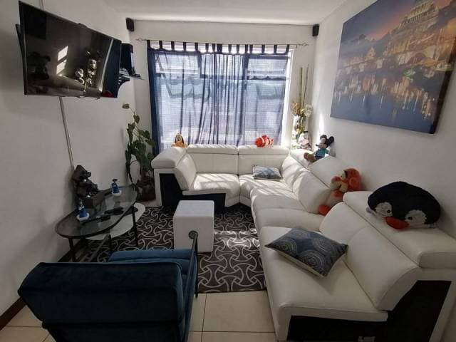 RENTO HERMOSO APARTAMENTO CON LINEA BLANCA EN Q4,000 ZONA 7 INF LUCY BARRAZA 55359756 - 1