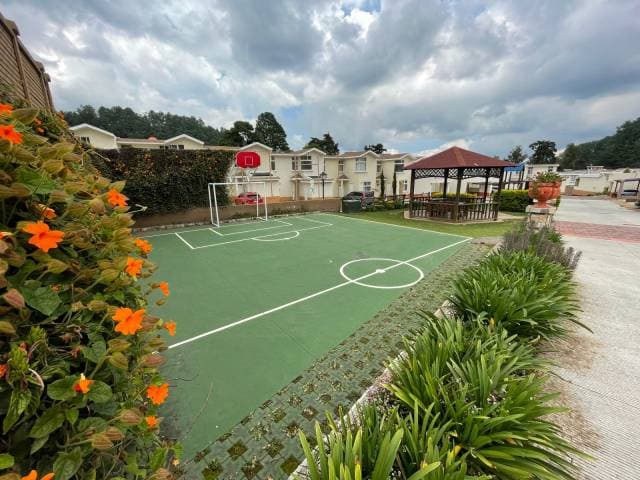 Casa en venta dentro de condominio en Santiago Sacatepequez - 1