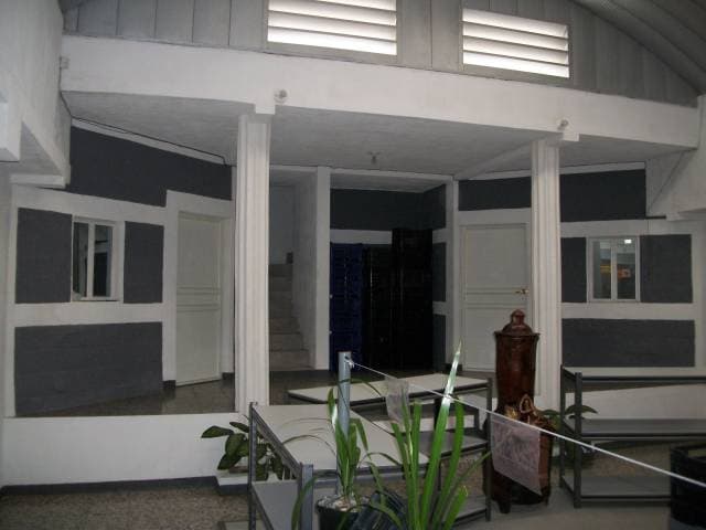 VENTA DIRECTA , Bodega Planes de Barcenas sector las nuves Villa Nueva - 1