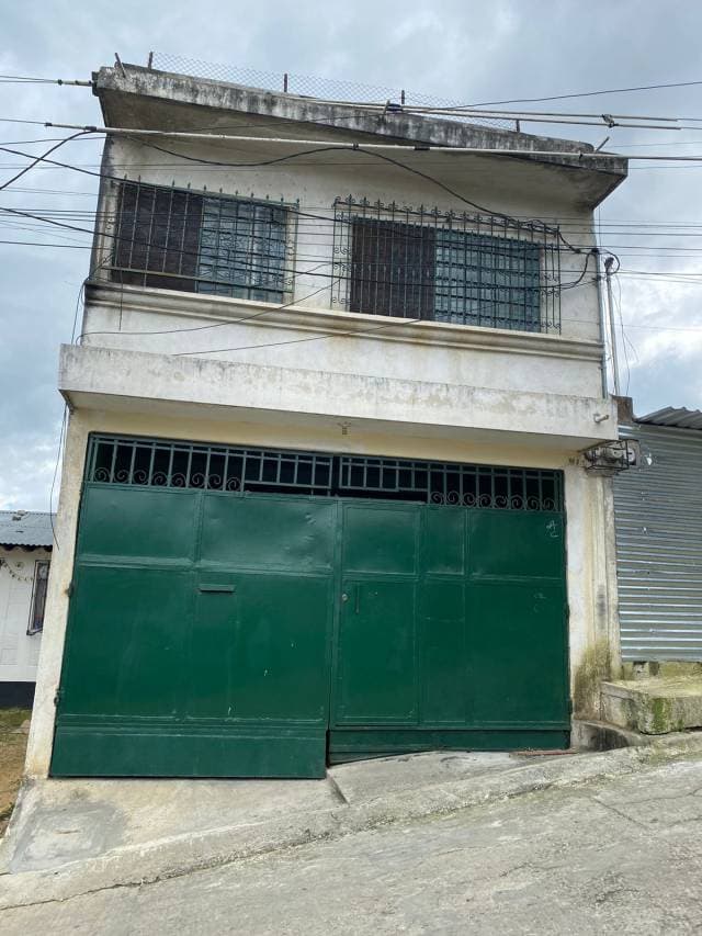 VENDO CASA - 1
