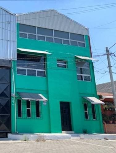 EDIFICIO EN RENTA PARA OFICINAS A 2 CUADRAS DE CALZADA ROOSEVELT - 1
