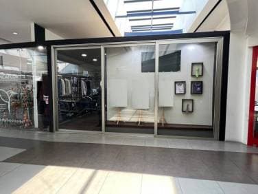 Local comercial en renta sobre la Diagonal 6 - 1