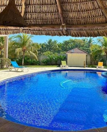 VENDO HERMOSA CASA EN HAWAII, MONTERRICO - 1