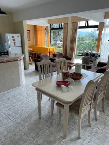 Apartamento en Renta en Hotel y Resort a orilla del Lago de Atitlán - 1
