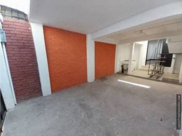 Ofibodega en renta en zona 8 Ciudad Avenida La Castellana - 1