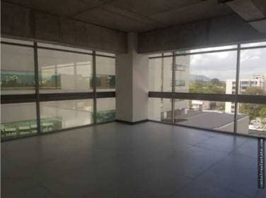 Rento linda Oficina nueva en zona 10 - 1