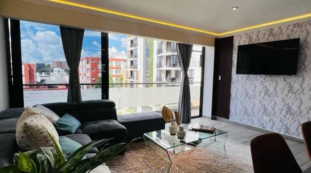 Apartamento en venta zona 14 la Villa - 1