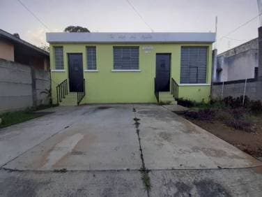 Casa en Renta en Residenciales Nimajay, con jardín - 1