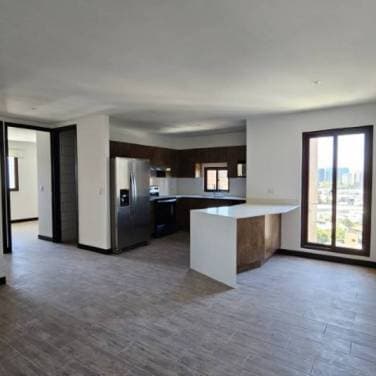 Apartamento en Renta Zona 10 Marqués de Oakland - 1