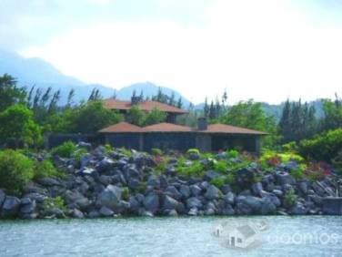 Comprar Casa Santiago Atitlán Preciosa casa vacacional a orillas del L - 1