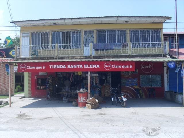 PROPIEDAD DE 2 NIVELES CON LOCALES COMERCIALES. - 1