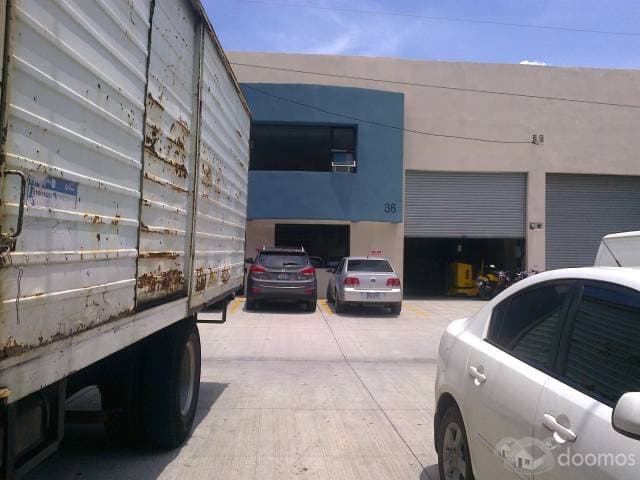 ALQUILO OFIBODEGA EN CONDADO NARANJO, ZONA 4 DE MIXCO - 1