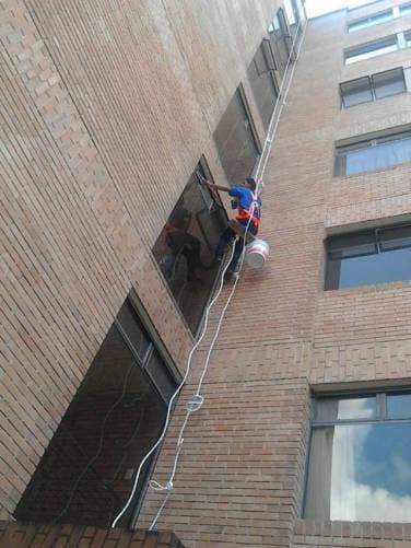 Venta de empresa de servicios - 1