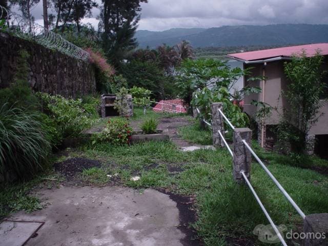 Vendo Casa Chalet en Amatitlan - 1