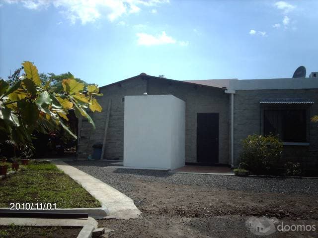Vendo casa y terreno - 1
