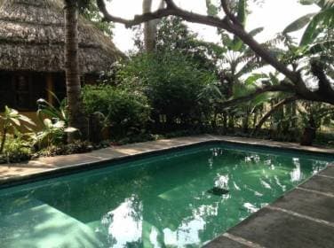 CITYMAX VENDE HERMOSA CASA CON PISCINA CAMINO A MONTERRICO - 1