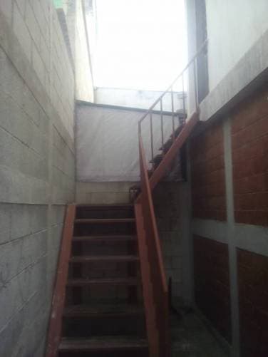 VENDO CASA EN RESIDENCIALES EL QUETZAL,3 HABITACIONES,2 BAÑOS - 1