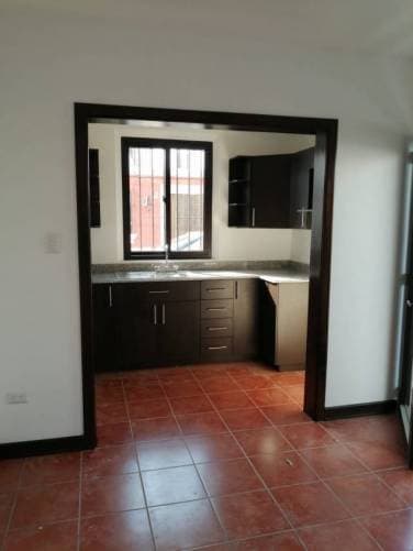 HERMOSA CASA DE 1 NIVEL EN VENTA, CERCANO A ANTIGUA GUATEMALA - 1