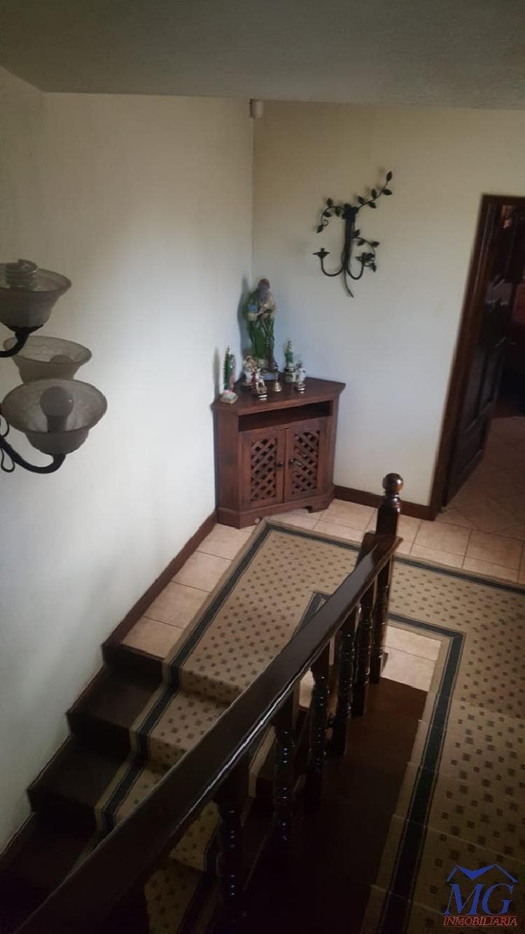 SE VENDE O ALQUILA CASA EN SANTIAGO SACATEPÉQUEZ KM 33 - 1