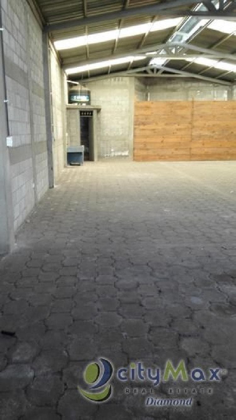 Bodega de 200mts2 en Entrada a Barberena - 1