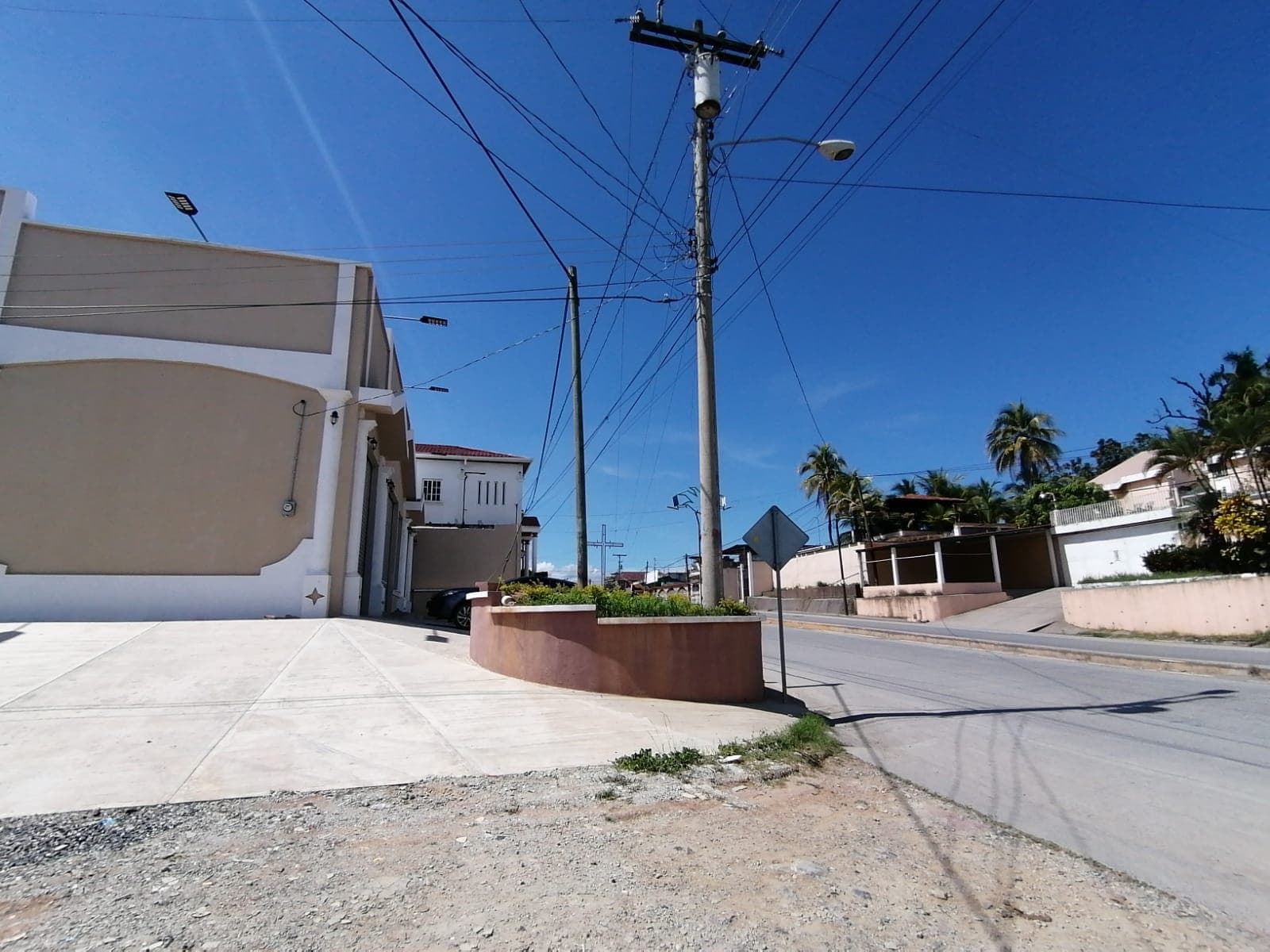 BODEGA EN #RENTA EN PUERTO BARRIOS, IZABAL - 1