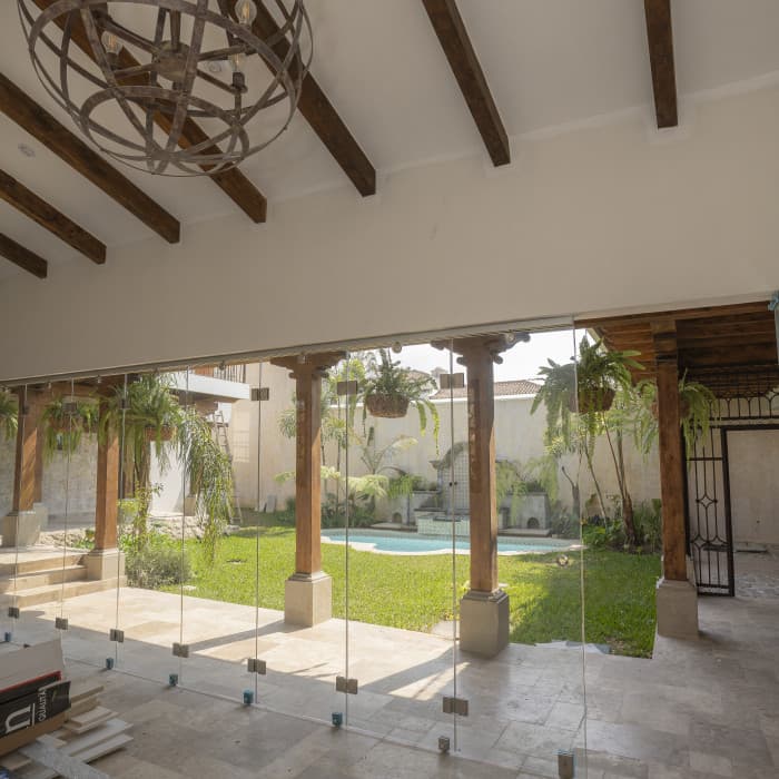 HERMOSA CASA EN VENTA EN ANTIGUA GUATEMALA - 1