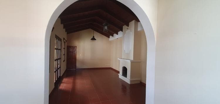 Casa en venta San Cristóbal el Alto Antigua Guatemala - 1