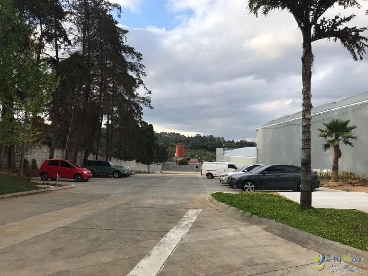Ofibodega en renta carretera a San Juan Sacatepequez - 1