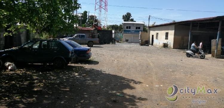 Terreno en renta a orilla de carretera en Río Dulce - 1