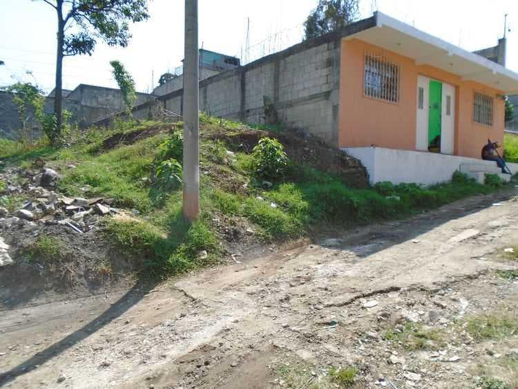 CASA COMERCIAL CON TERRENO EN VENTA EN SANTA MONICA VILLA NUEVA - 1