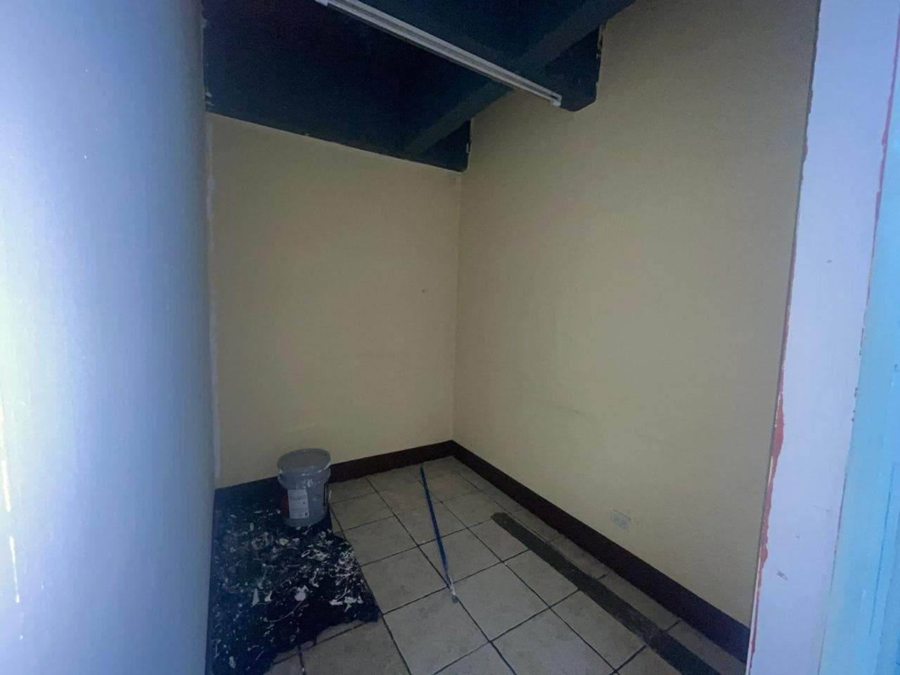 OFICINA EN #RENTA EN ZONA 9 - 1