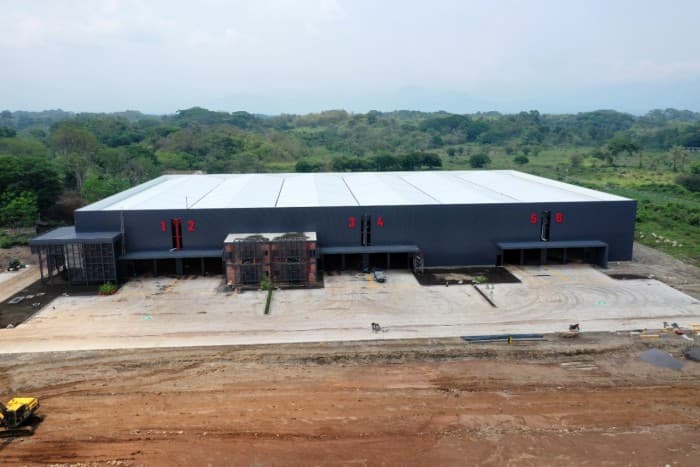 Bodega Industrial Venta o Renta al Pacífico Escuintla - 1