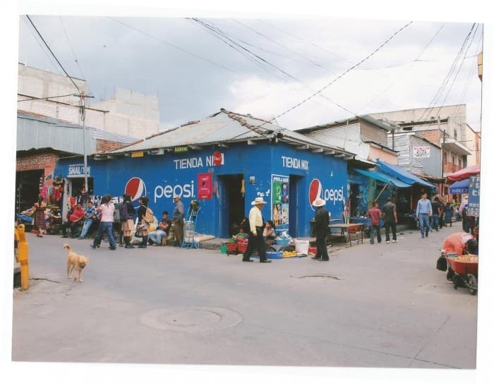 Propiedad comercial en renta entrada al Quiche zona 1 - 1