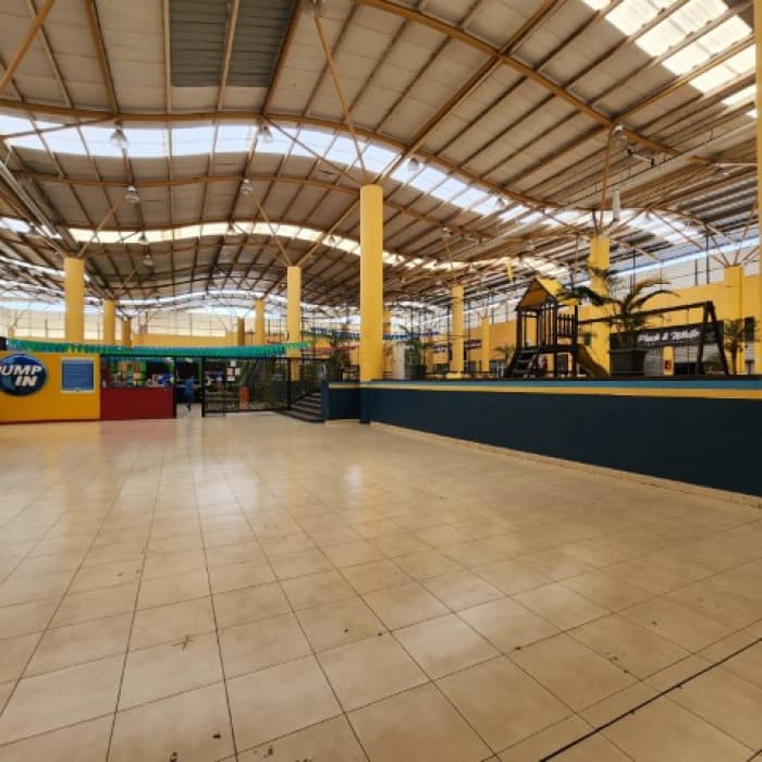 Local Comercial en Venta Plaza San Rafael Zona 18 - 1