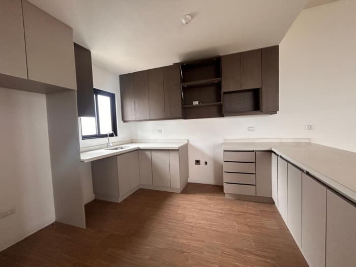 Se vende casa en Residencial cercano a Antigua Guatemal - 1