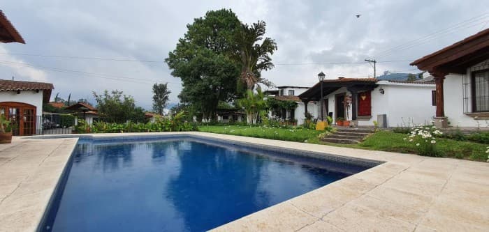 CASA EN VENTA, ANTIGUA GUATEMALA - 1