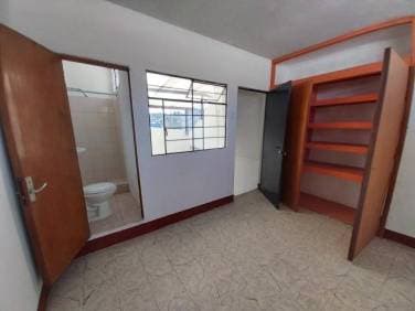 Bodega en Renta zona 8 av Castellana - 1