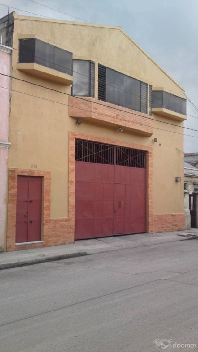 Alquilo Bodega zona 1, atrás de la Dirección General de la PNC. - 1